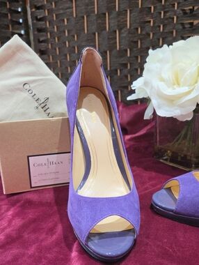 Cole Haan Purple NIKE AIR Suede Peep-Toe Pump - Women's Size 8